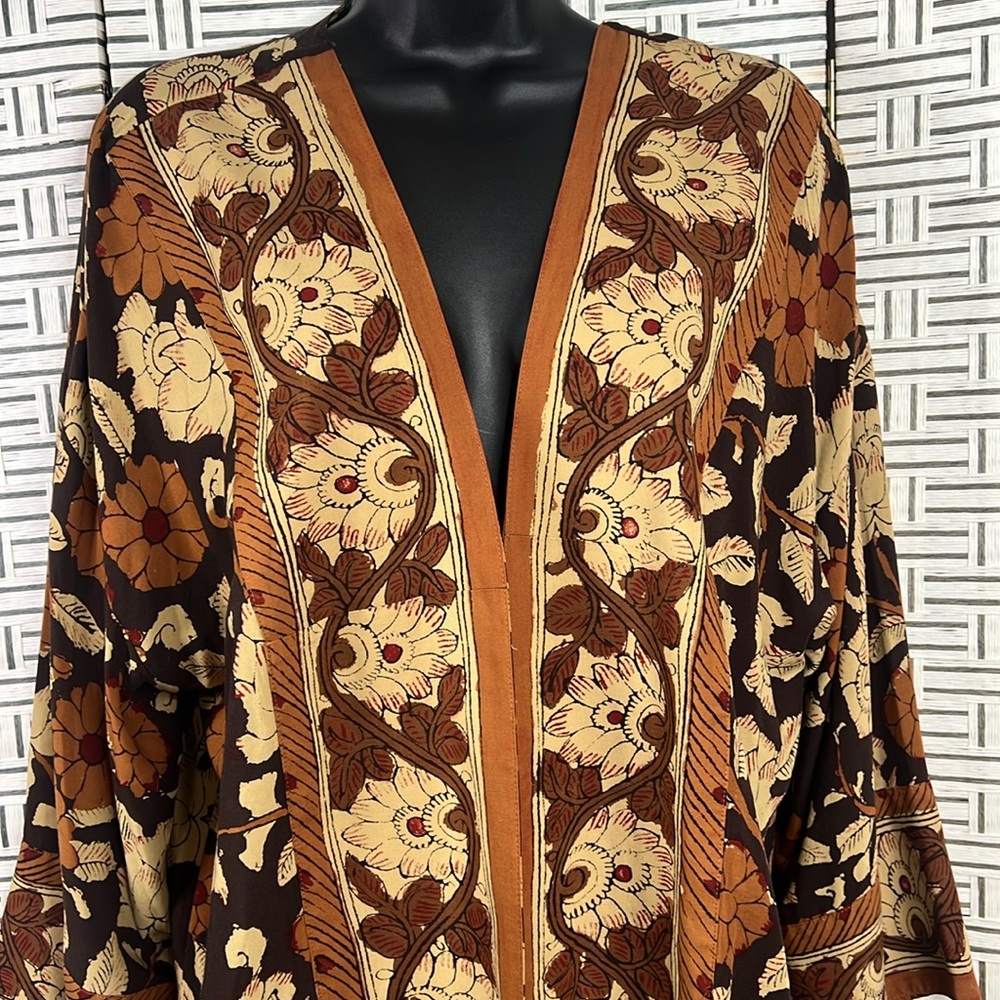 Soft Surroundings, boho women’s blousy kimono style shrug. - Picture 5 of 14